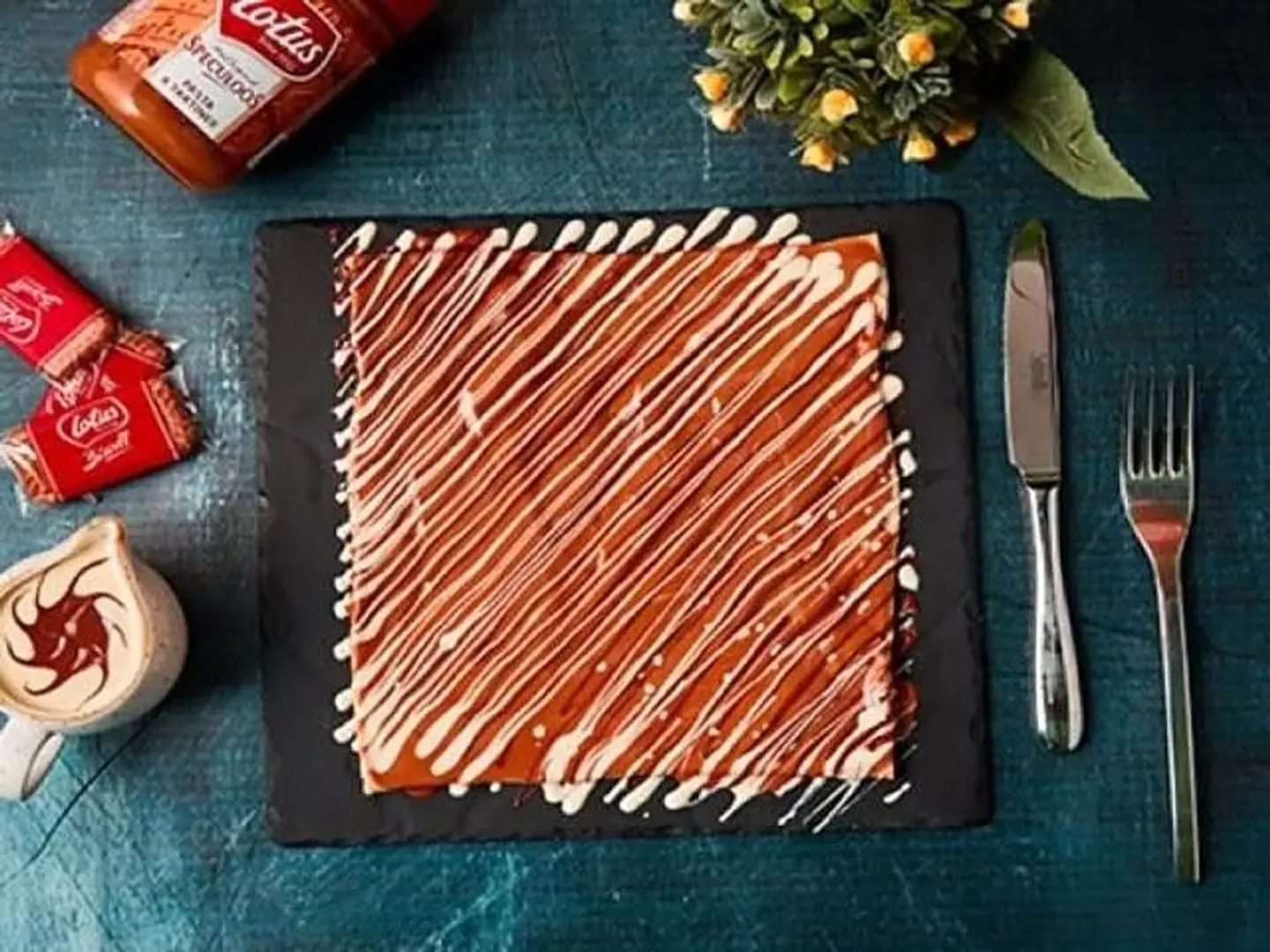 Lotus Sauce Crepe