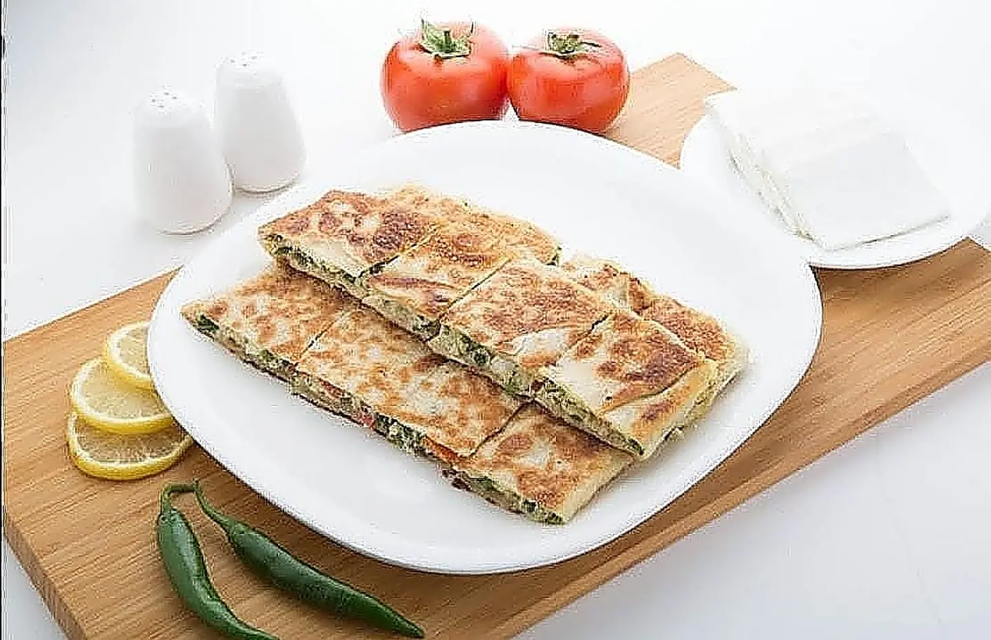 Vegetable With Tuna And White Cheese Mutabbak