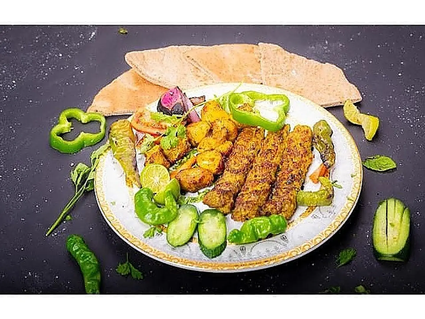 7 Chicken Skewers With Hummus Plate