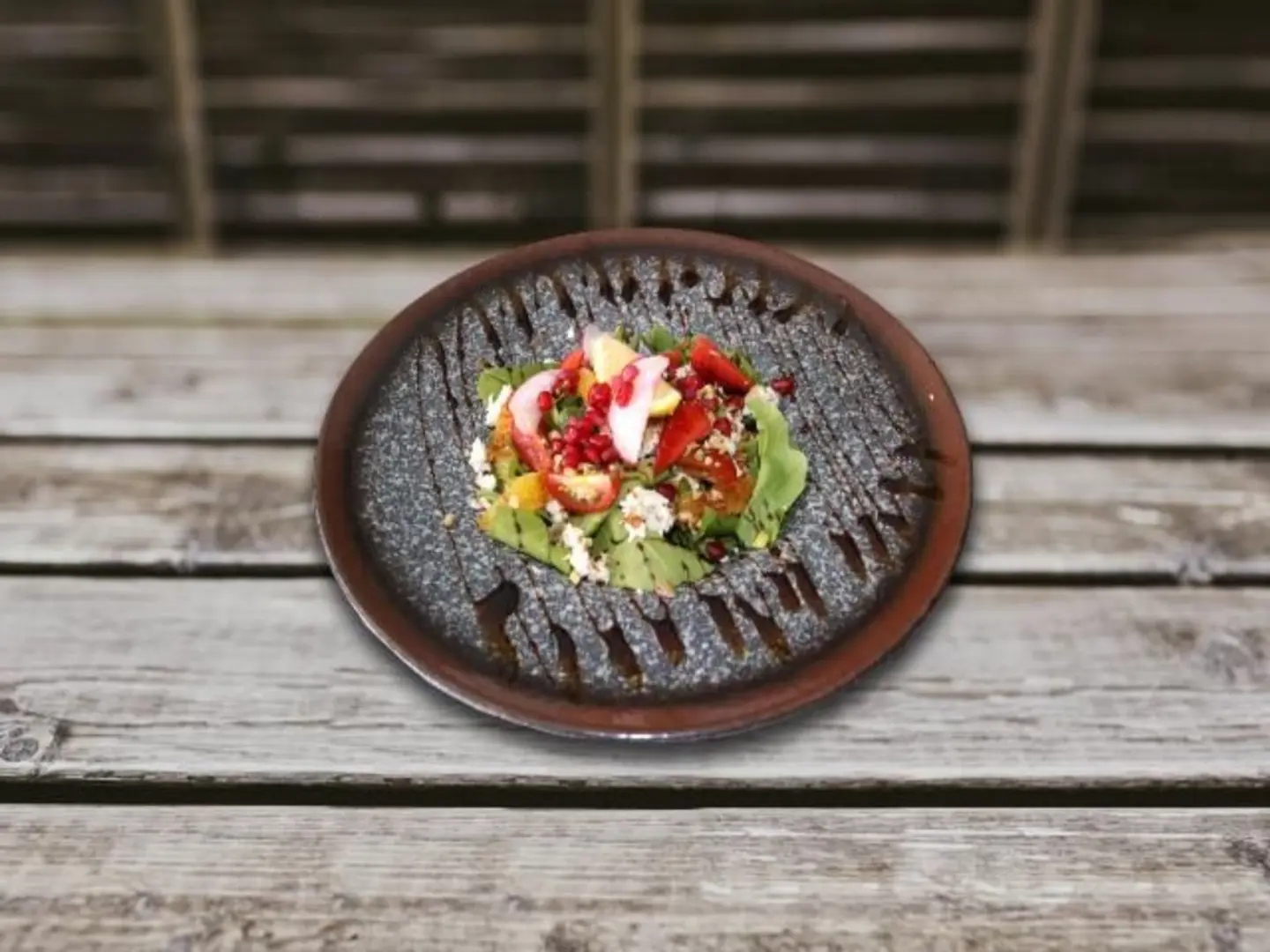 سلطة لبنة بالخوخ والنعناع