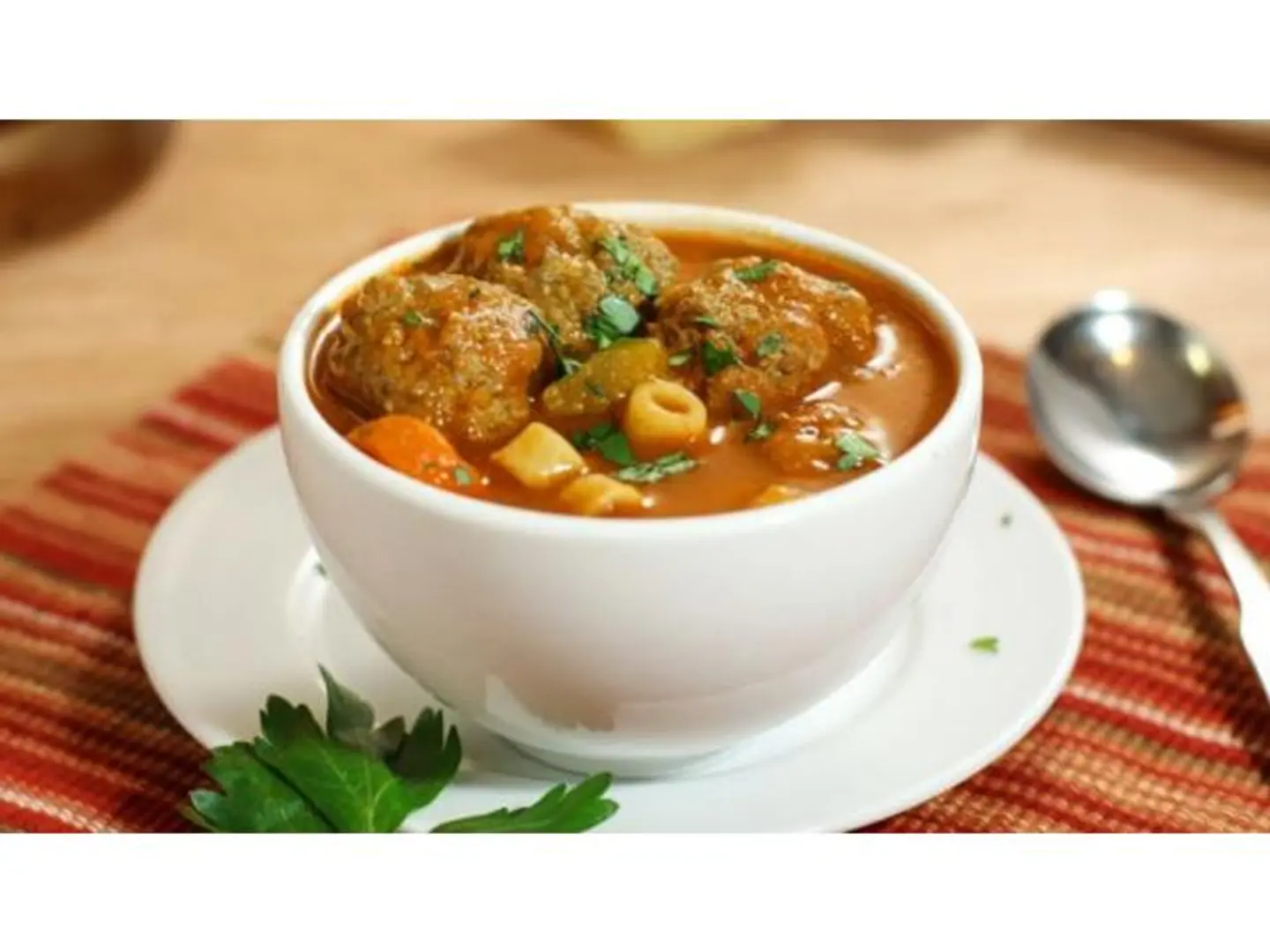 شوربة كرات اللحم الإيطالية