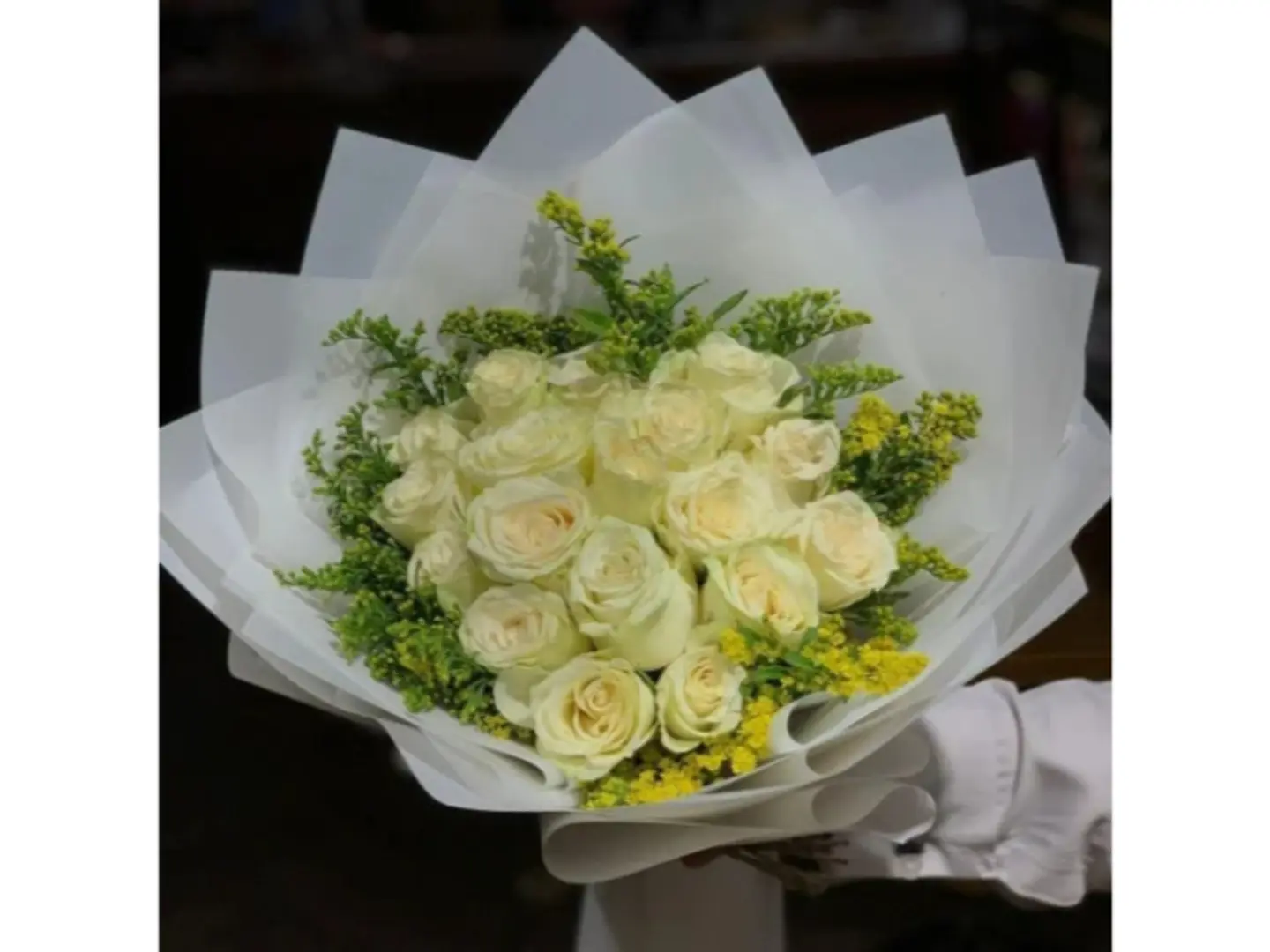 White Flower Bouquet 1002