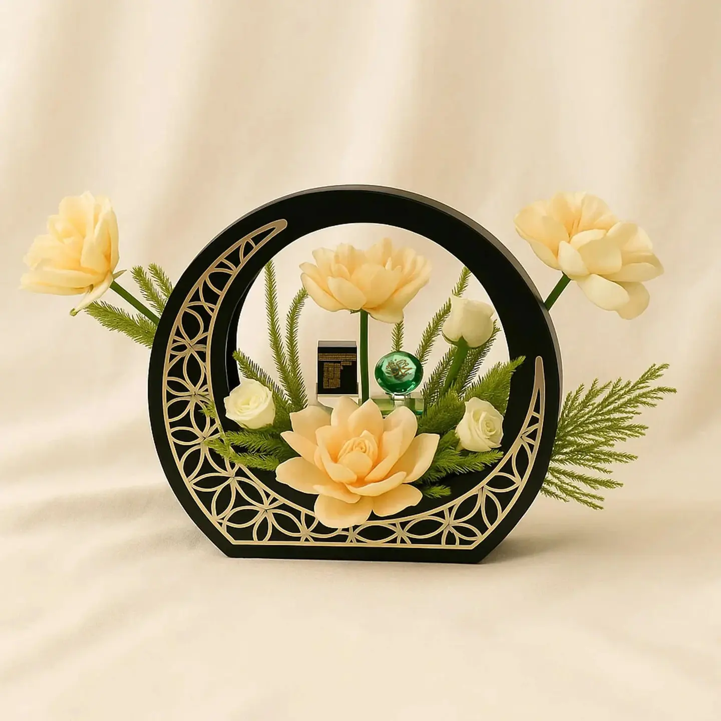 Hajj And Umrah Gifts Bouquet Of Roses And Crystal Decoration