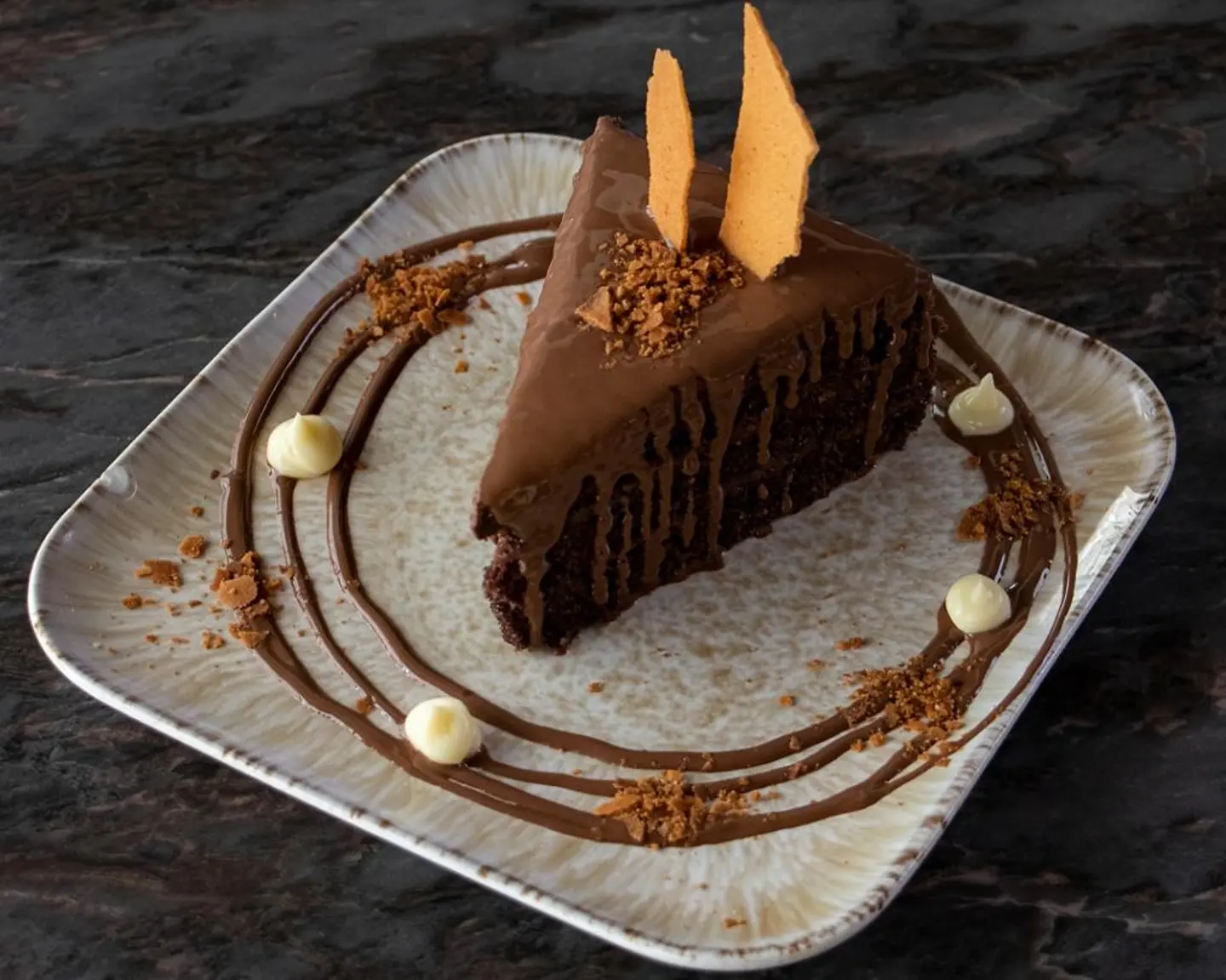 Crunchy Chocolate Cake