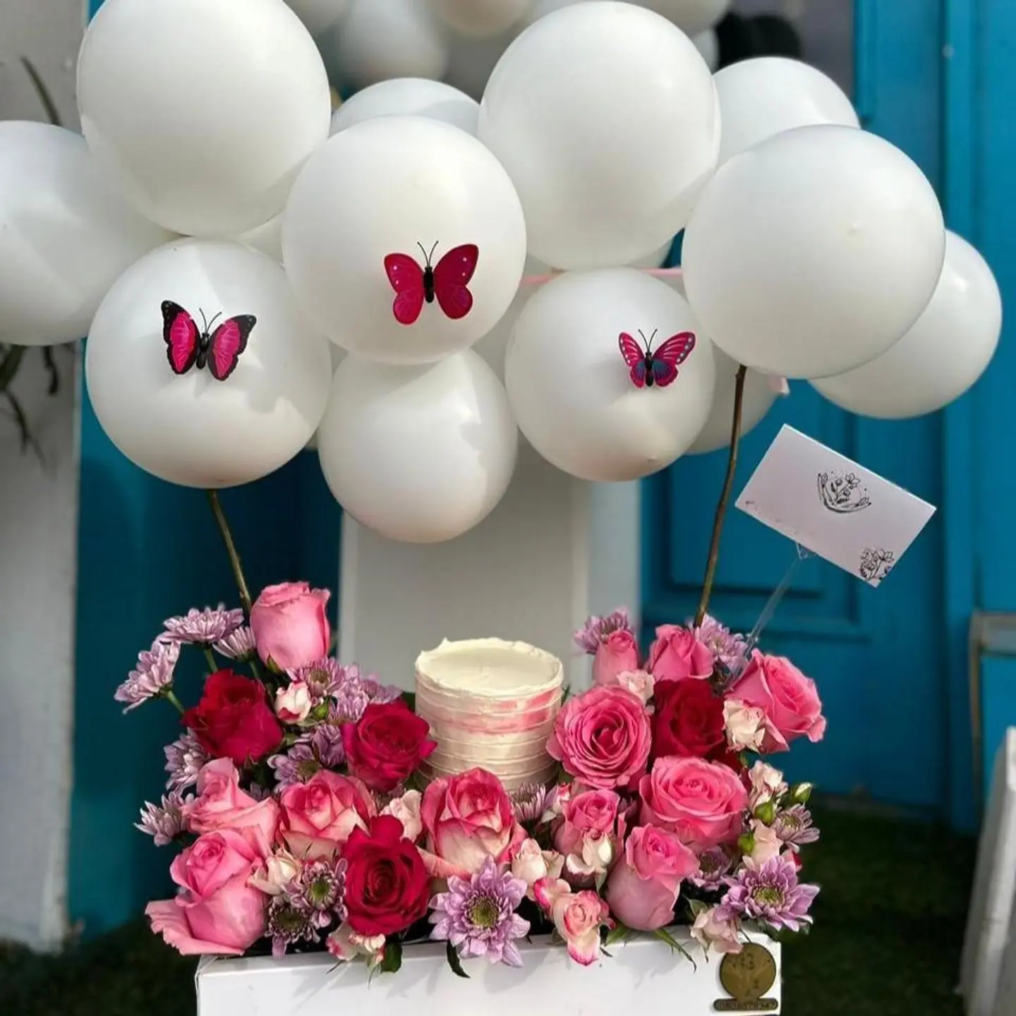 بوكس بالون ورد كيك7