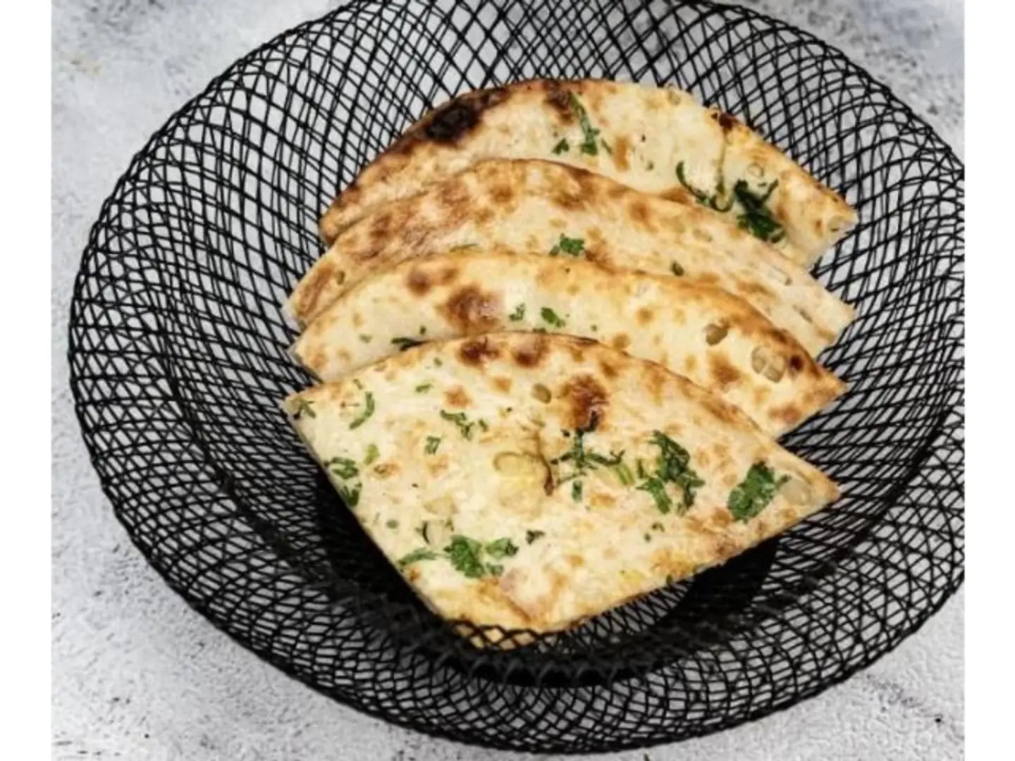 خبز نان بالزبدة والثوم