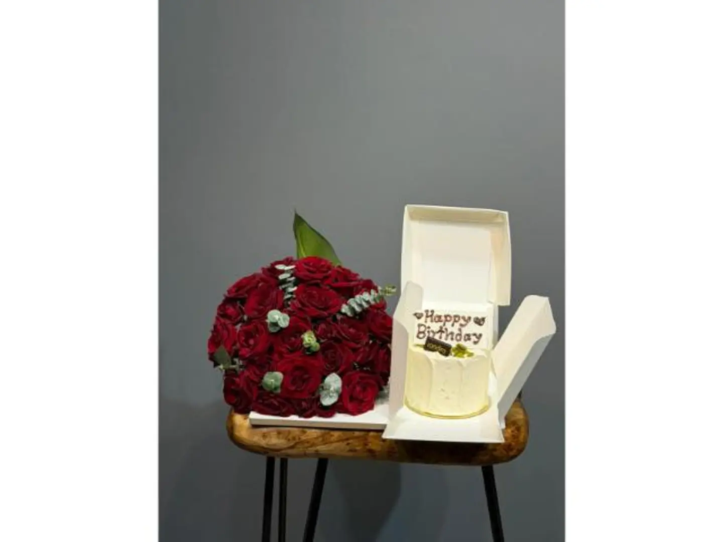Kandera Cake Stand Red