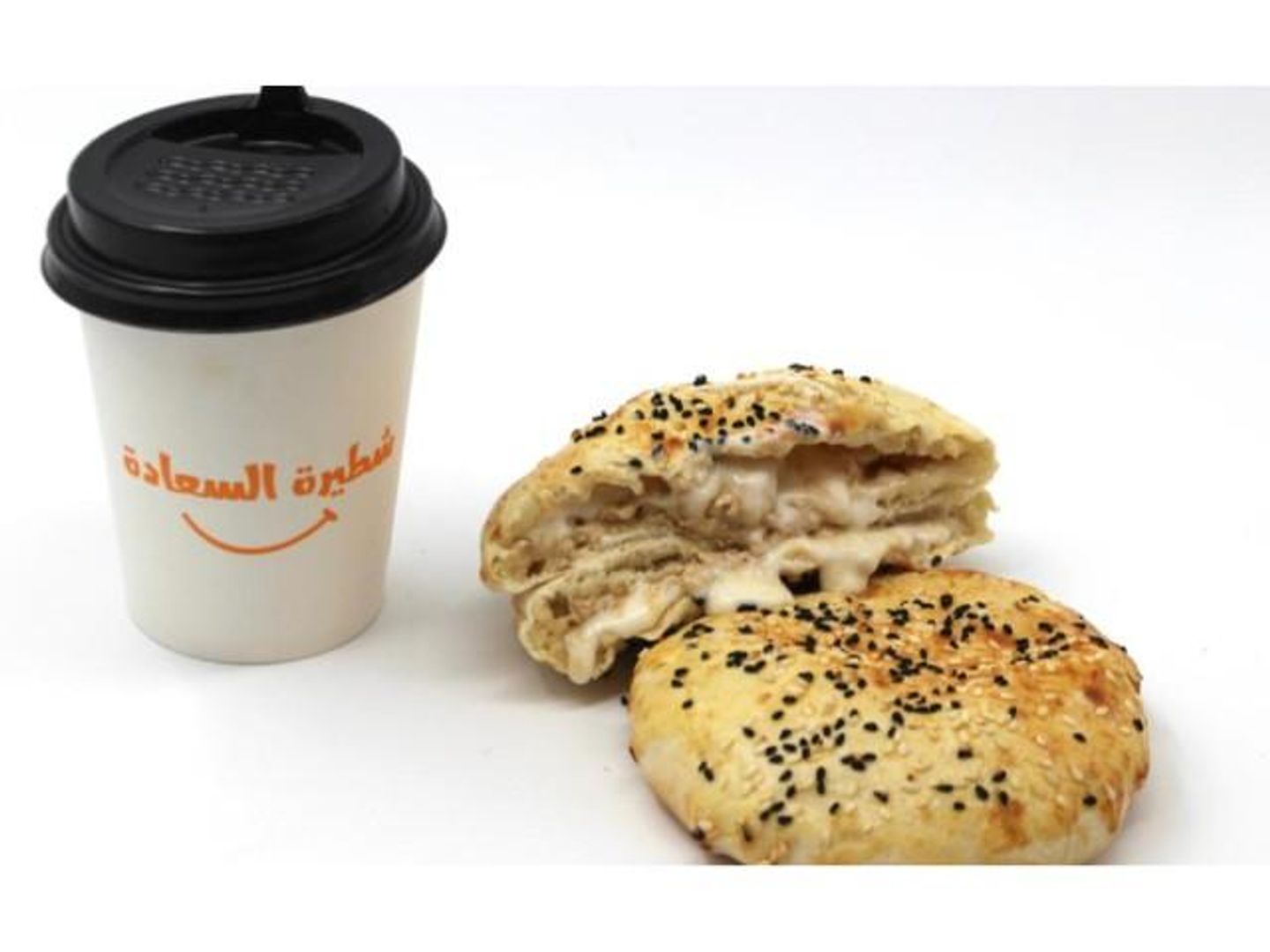 فطيرة طحينيه بالجبن