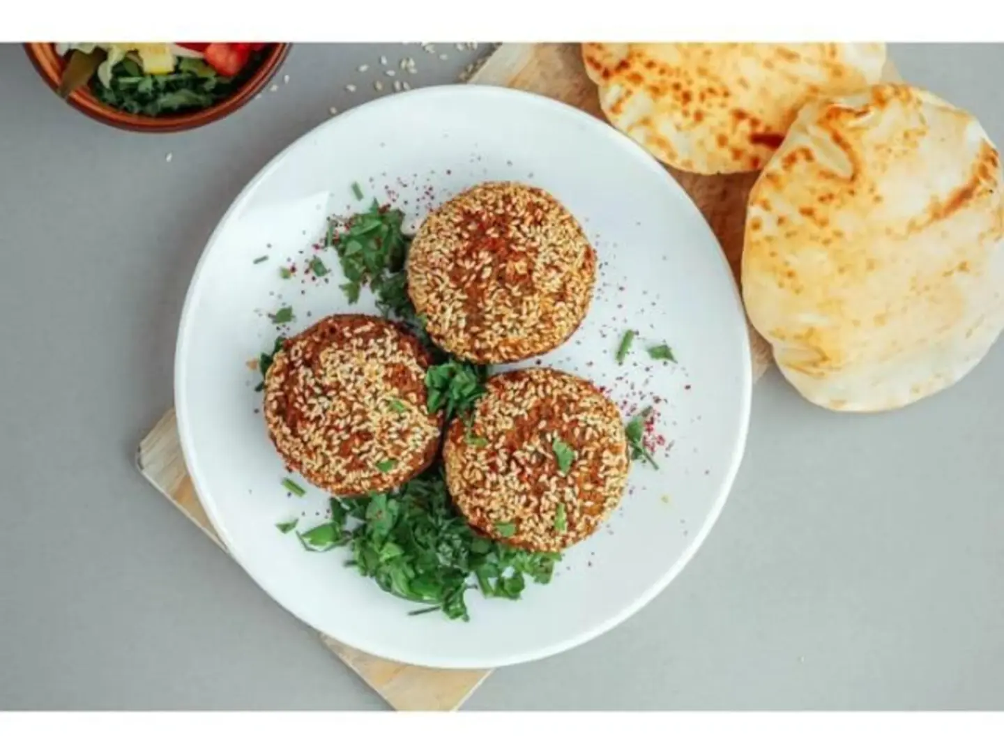 فلافل محشي سلطة حار