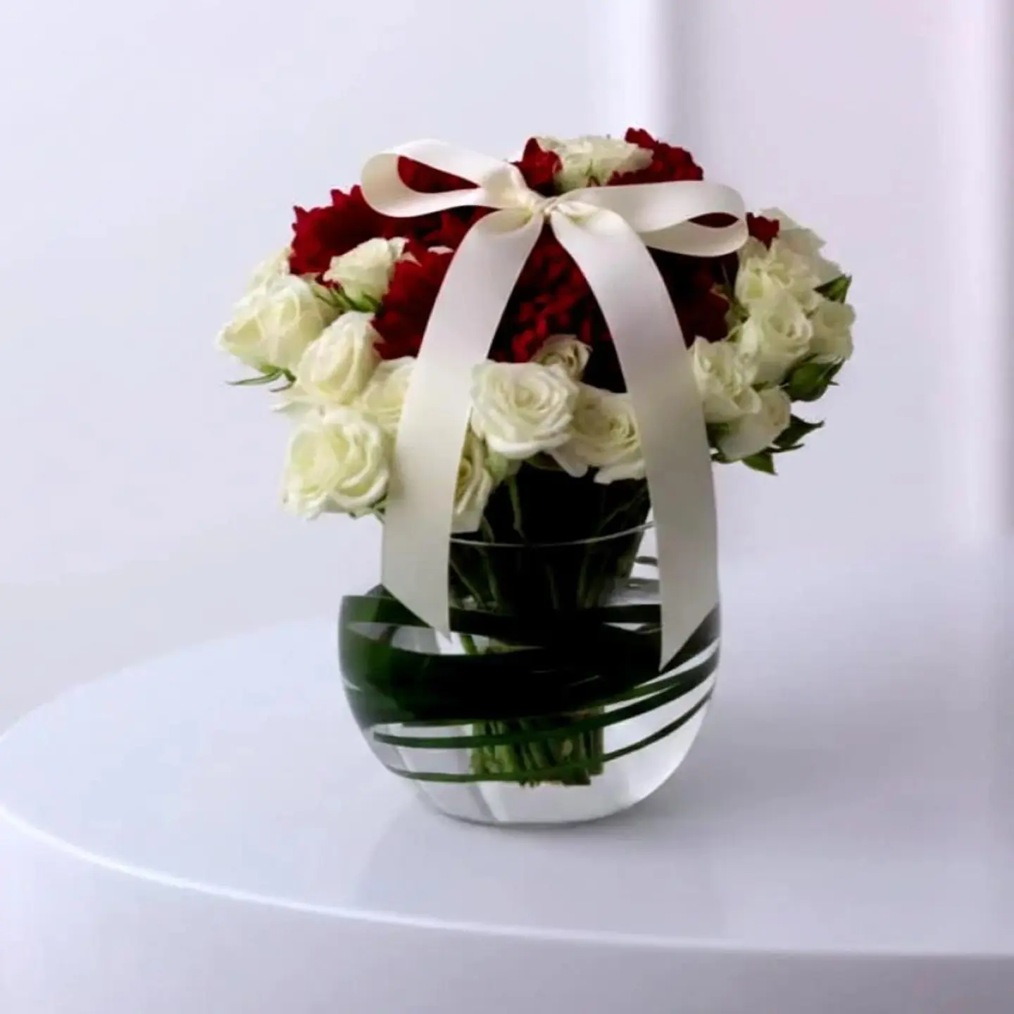 Red & White Mix Vase