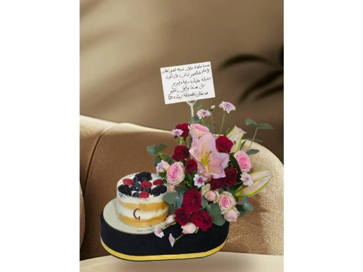 كيكه جاناش ١ مع ورد على استاند