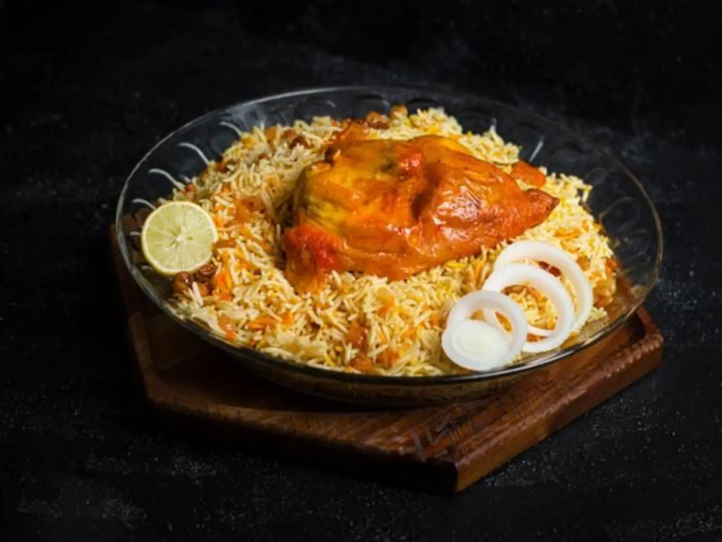 نصف دجاجة مظبي دجاج مع الرز