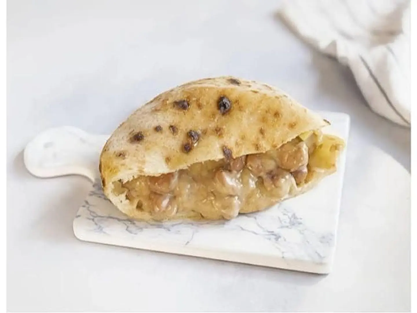 Foul Sandwich With Chickpeas