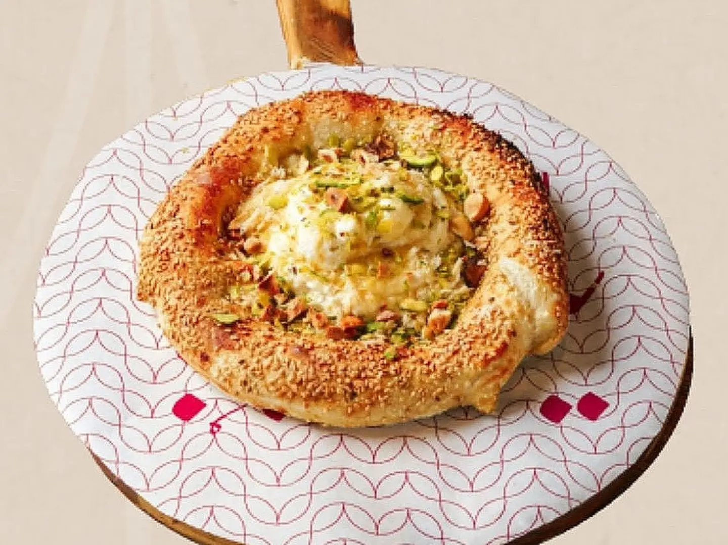 كعكة القشطة والعسل