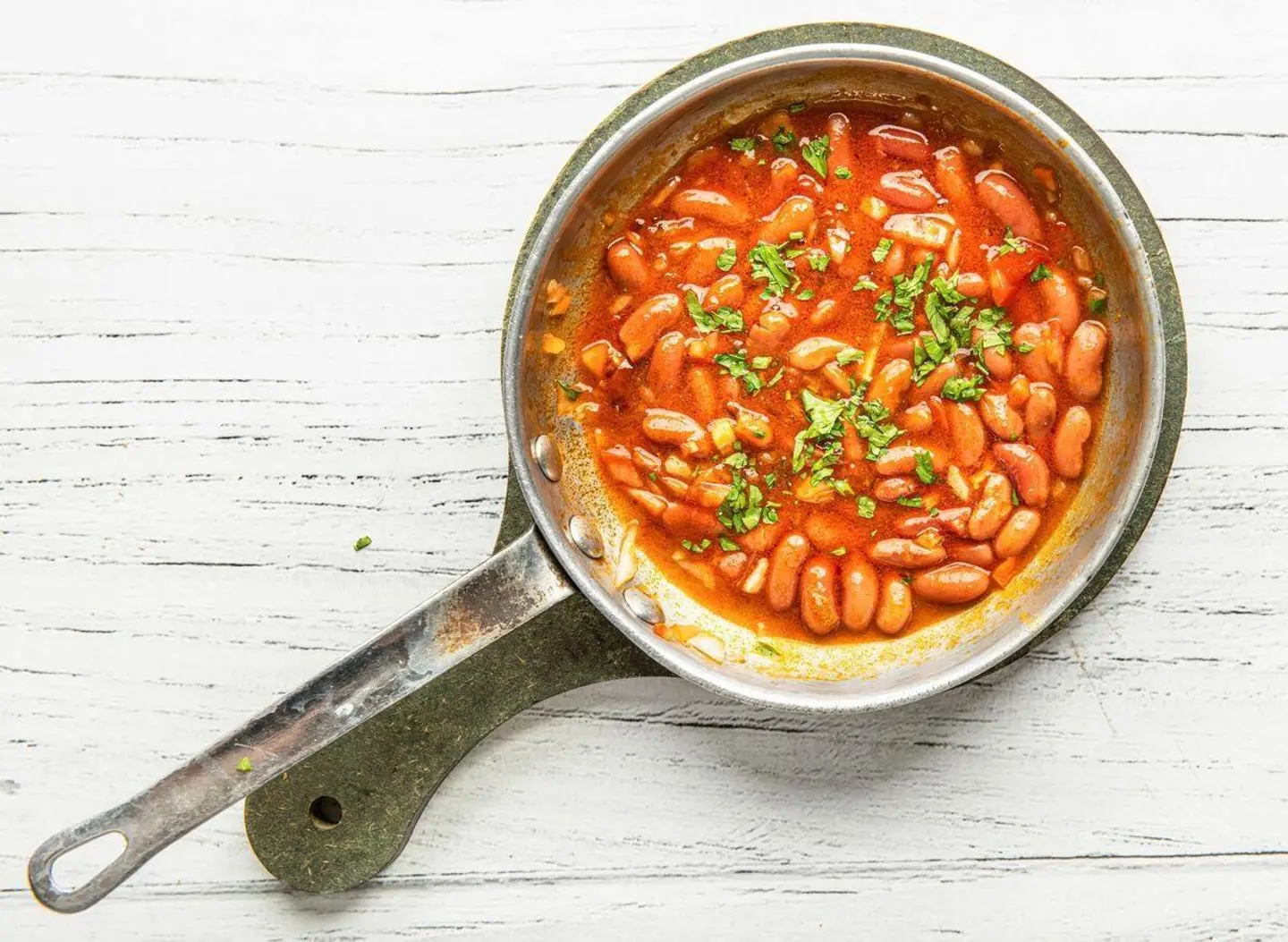 فاصوليا مع الجبنة السائلة