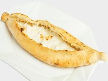 فطيرة لبنة مع الجبن
