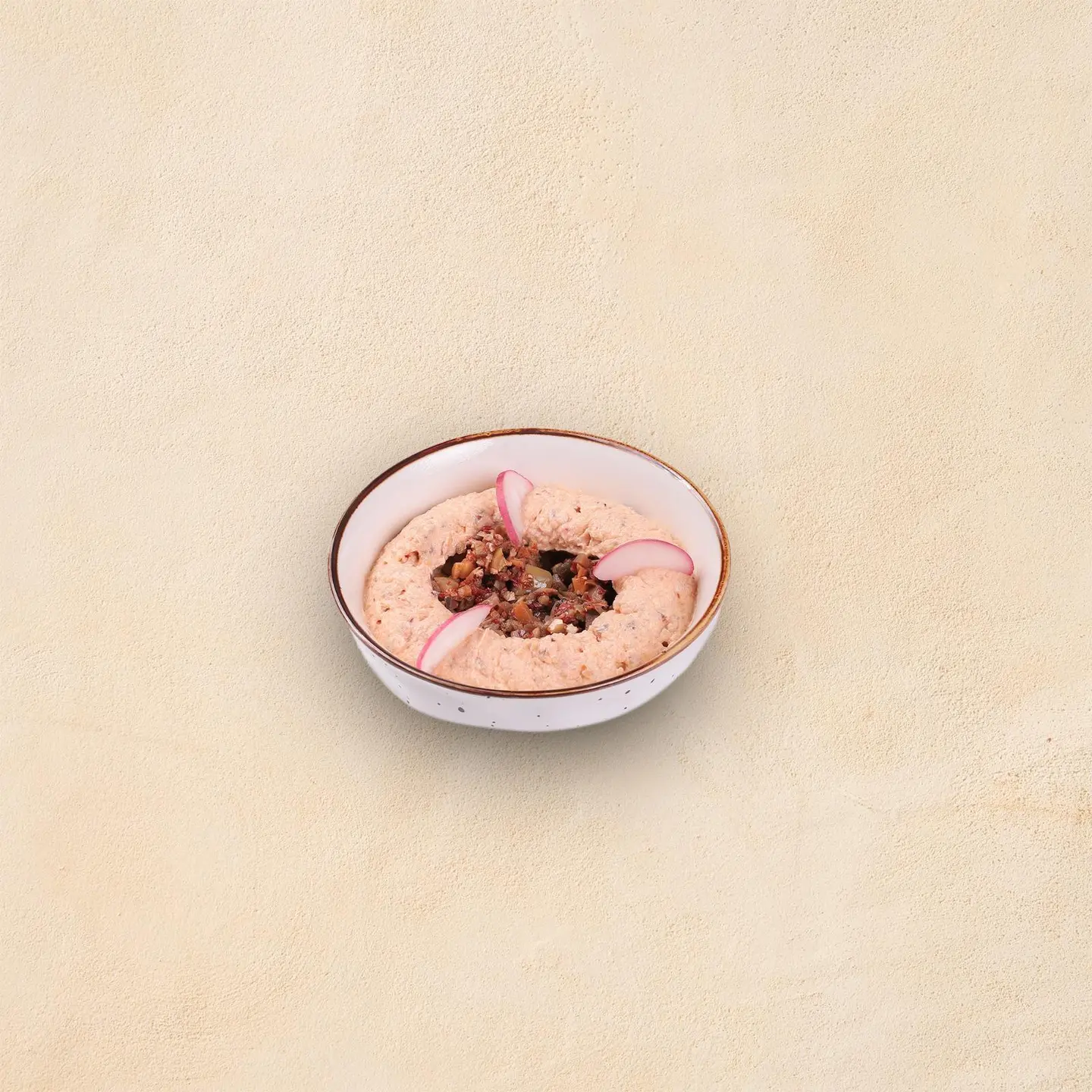 صحن لبنه مكدوس