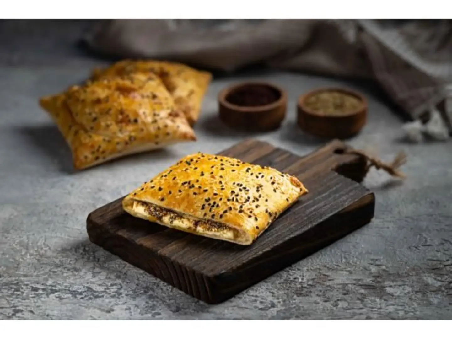 حلوم بالزعتر