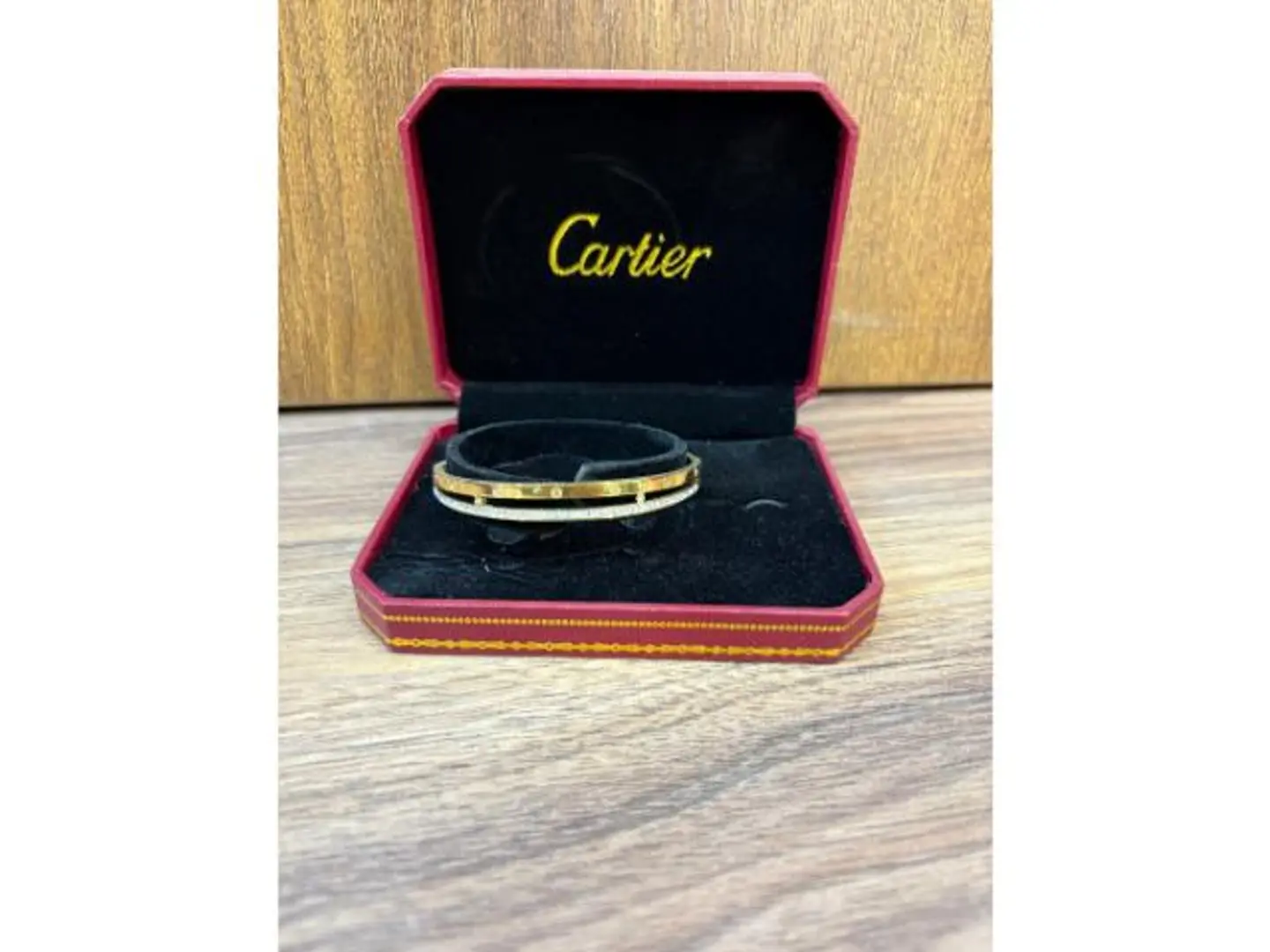 اساور كارتير 4