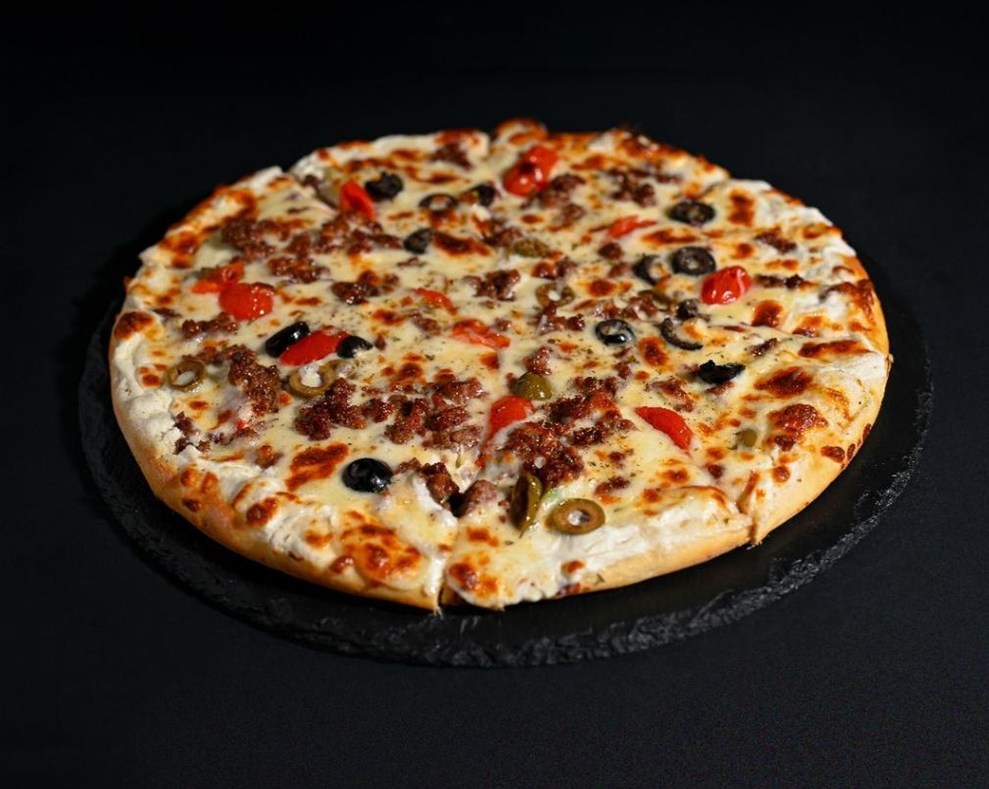 Yasmeen Rings Pizza