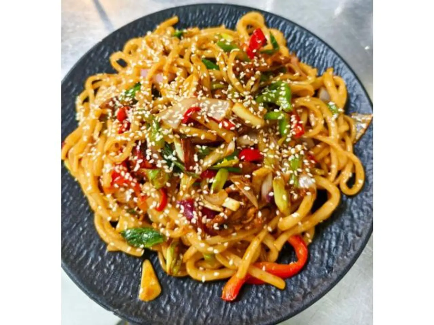 Dry Stir Fried Noodles Beef