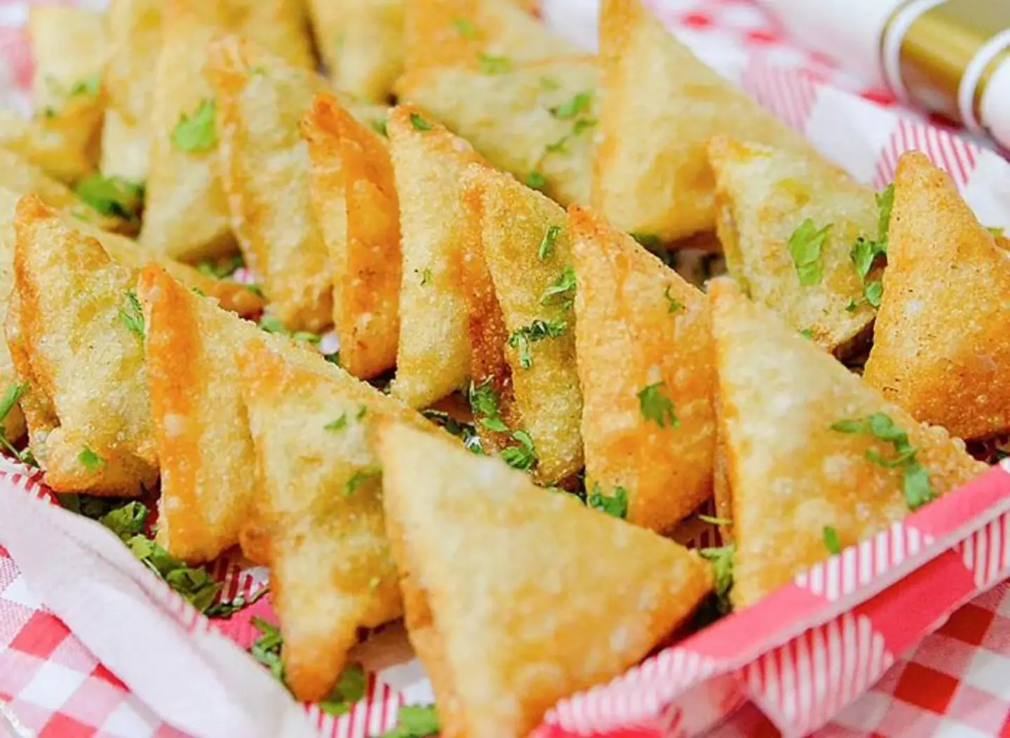 Saudi Baked Meat Sambosa