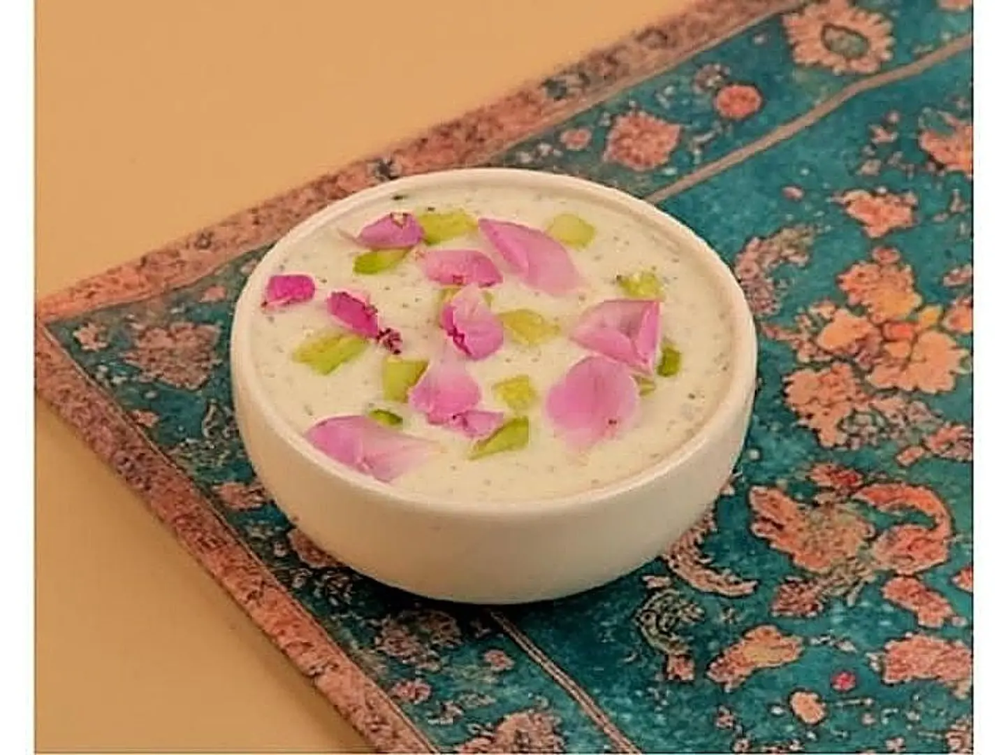 لبن بالخيار