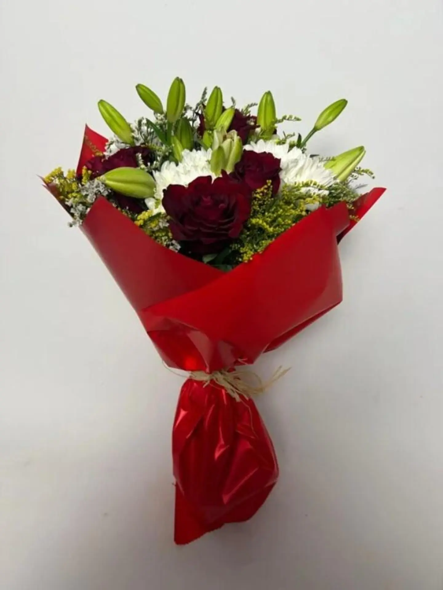 Medium Hand Bouquet Red