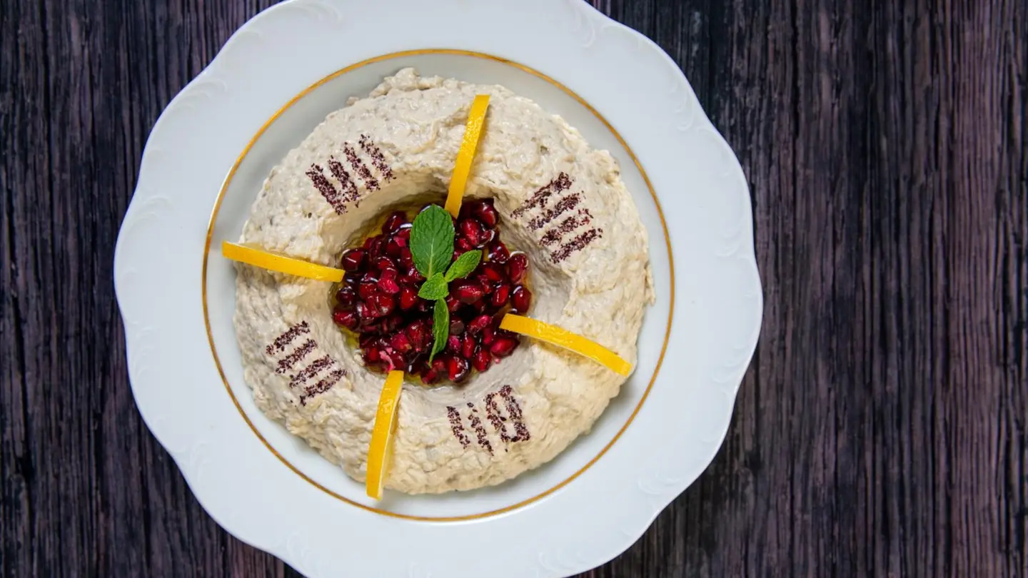 متبل بالطحينية