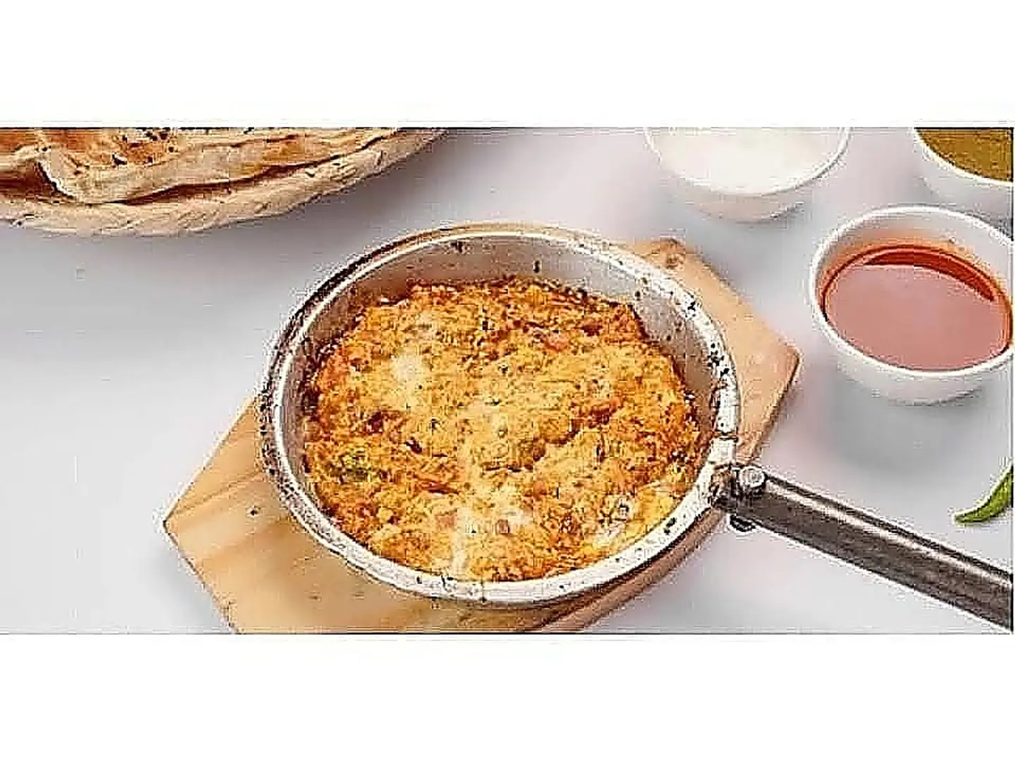 بزاليا بالبيض