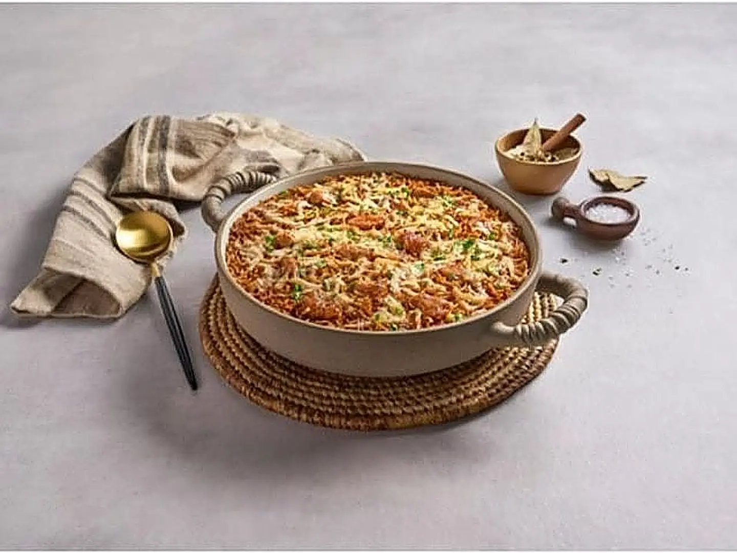 فول , بيض , جبن