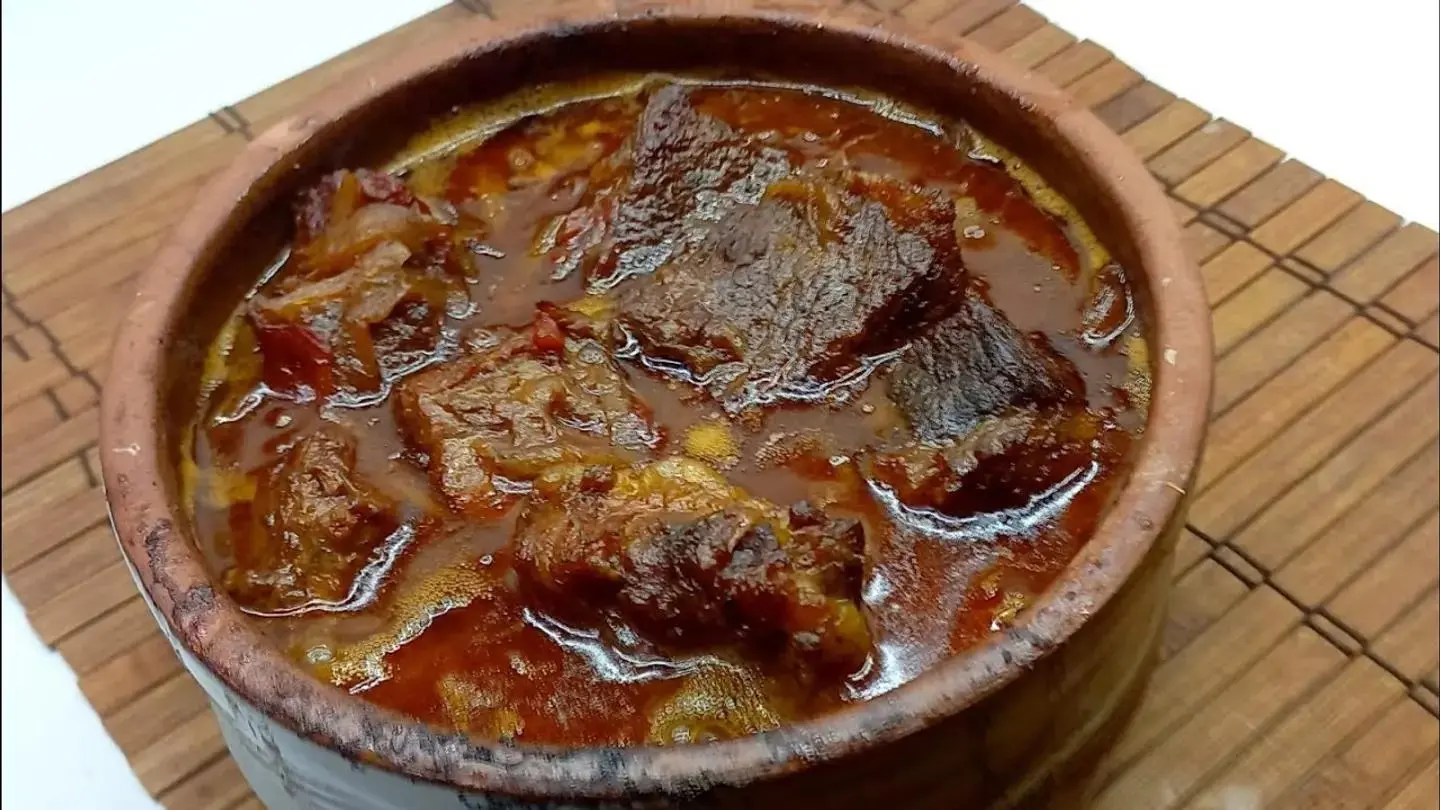 طاجن لحم بلدي