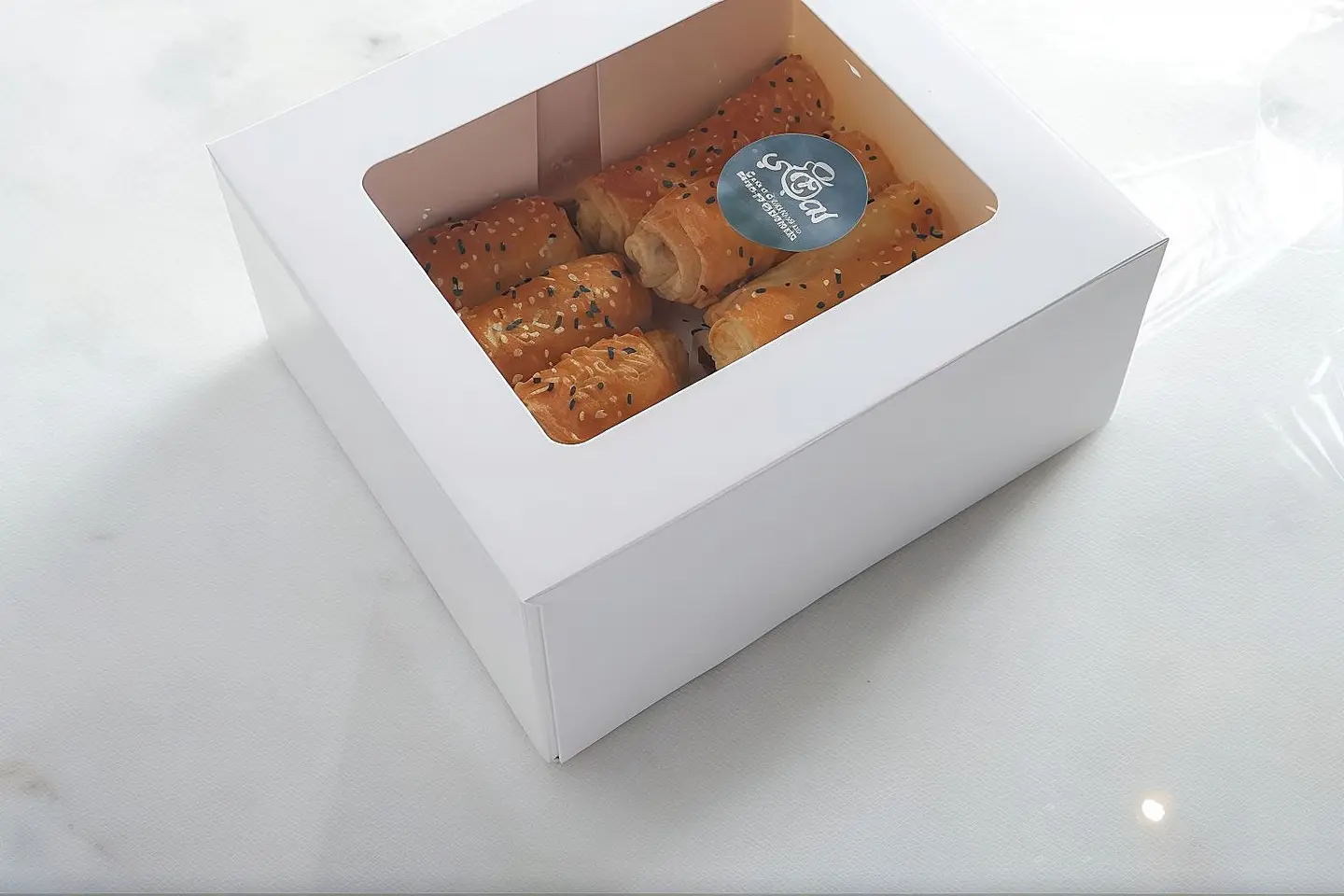 Cheddar Cheese Puff Roll Box 6 Pcs