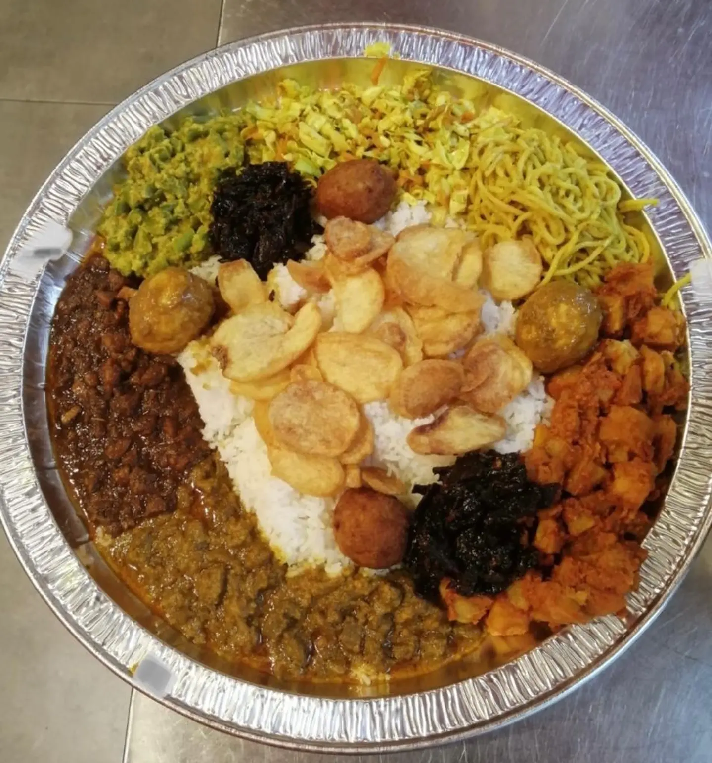 الصحن العائلي