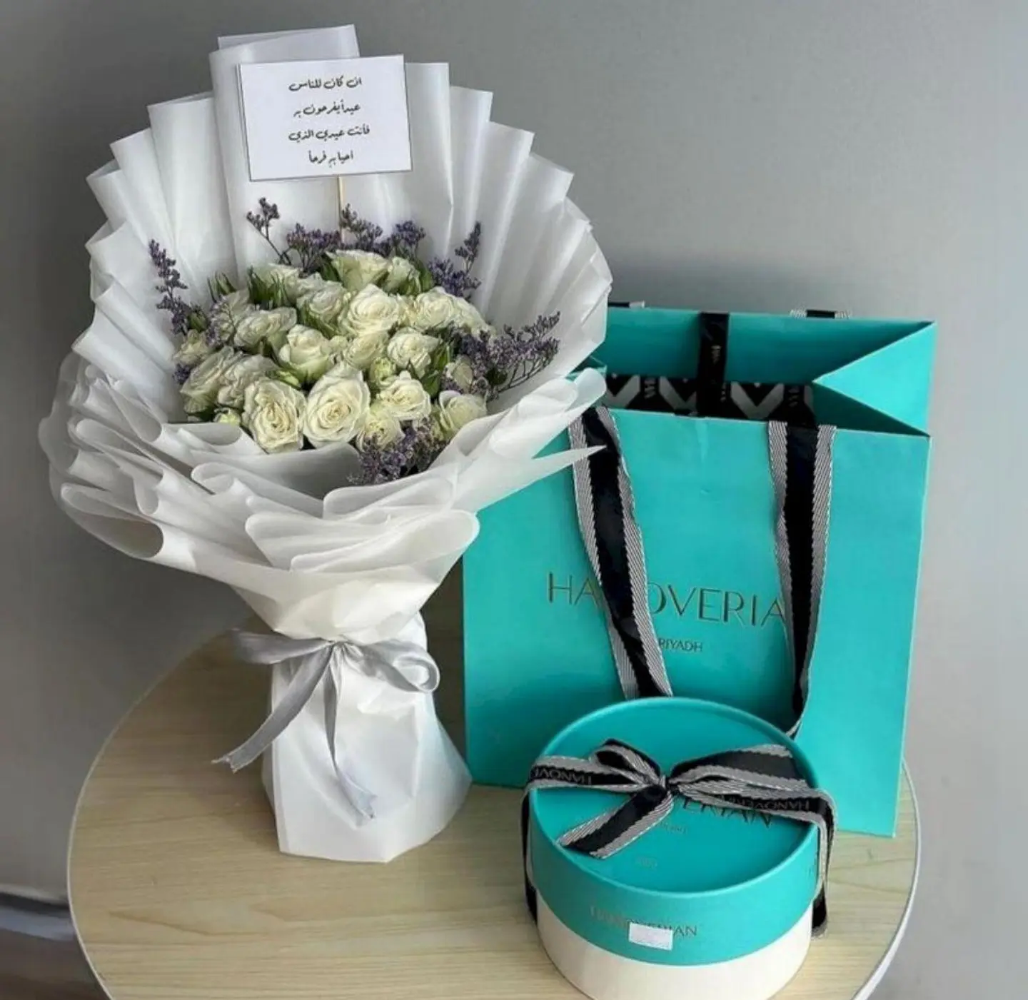 بوكيه ورد مع الحلا من هنوفريان ١/٩