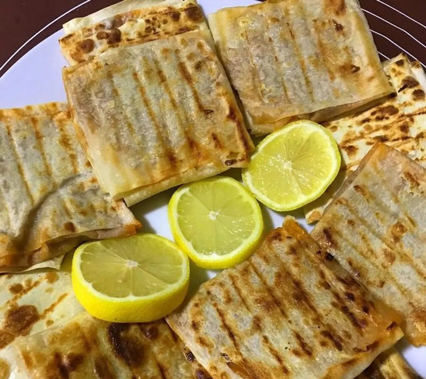 مطبق تونة سادة