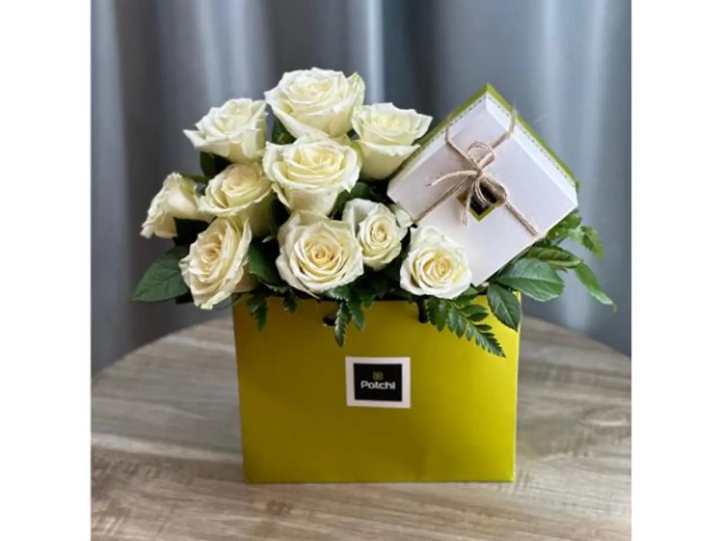 شوكولاته باتشي مع الورد