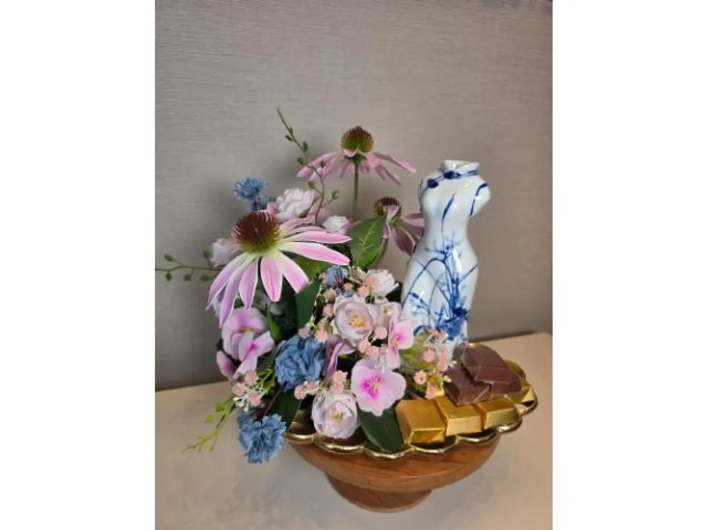 Elegant Vase With Chocolates