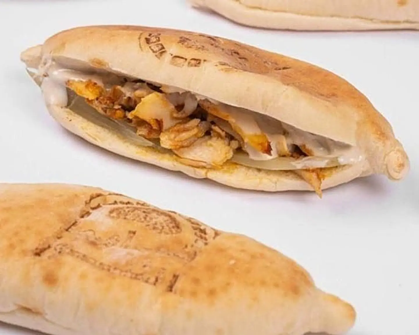 شاورما خبز عراقي بالكركم