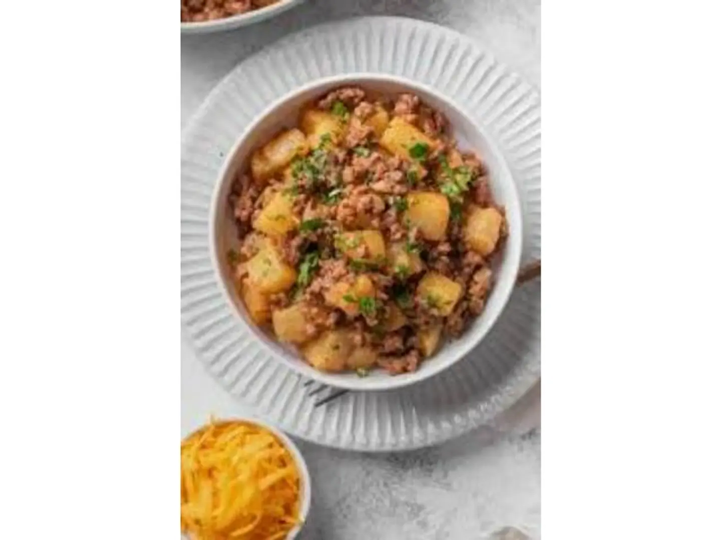 بطاطا بيض باللحم