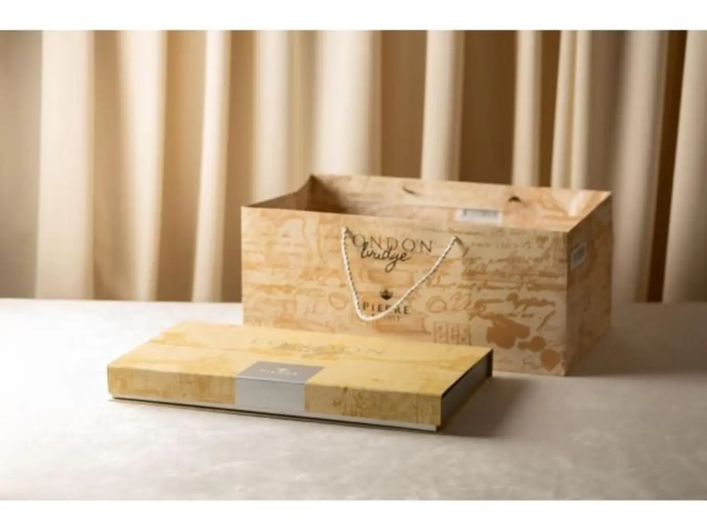 London Bridge Chocolate Box