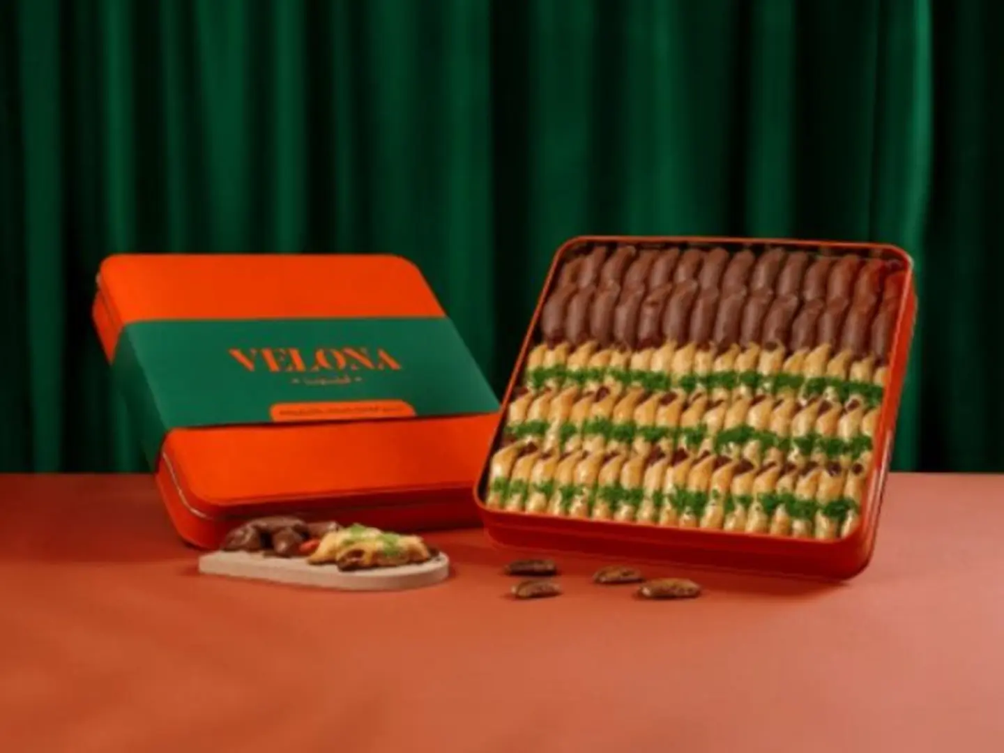 أصابع بقلاوة بالبيكان والشوكولات