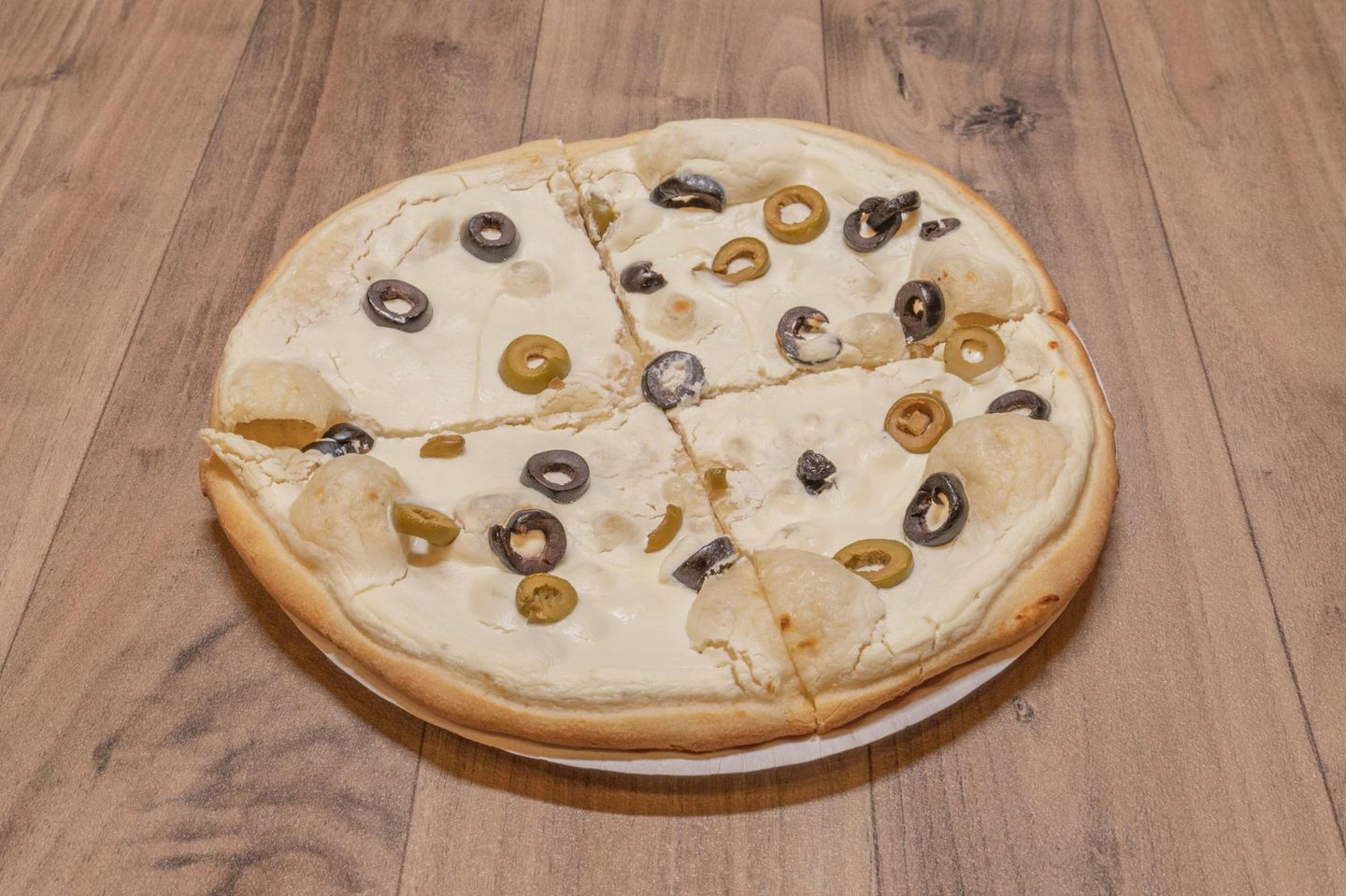 Round Labnah With Olives
