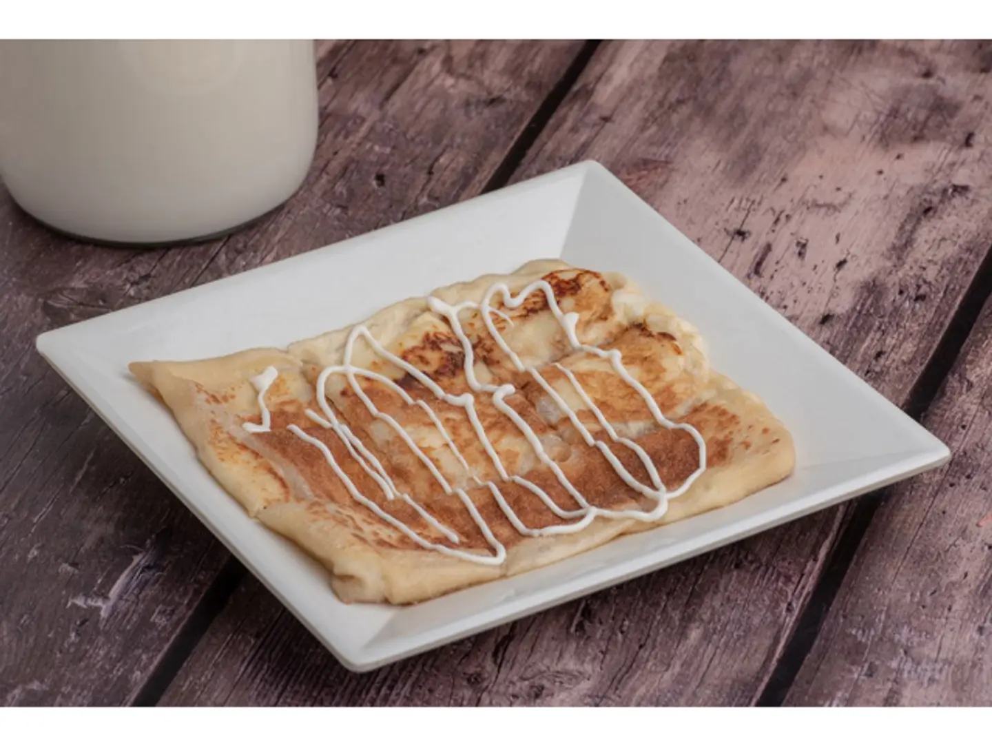 Mutabbak With Cream Cheese