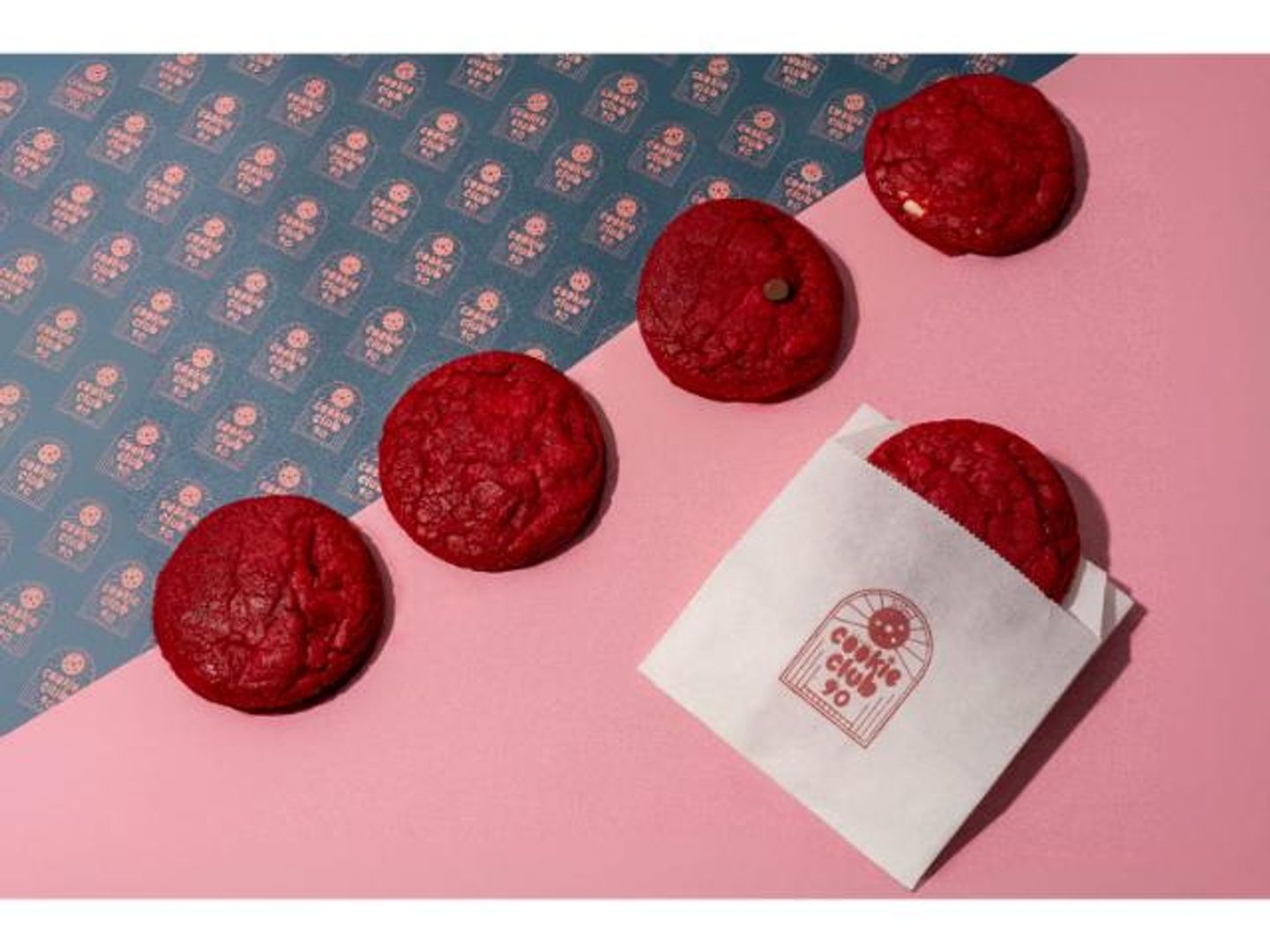 Red Velvet Cookies - 6 Pcs