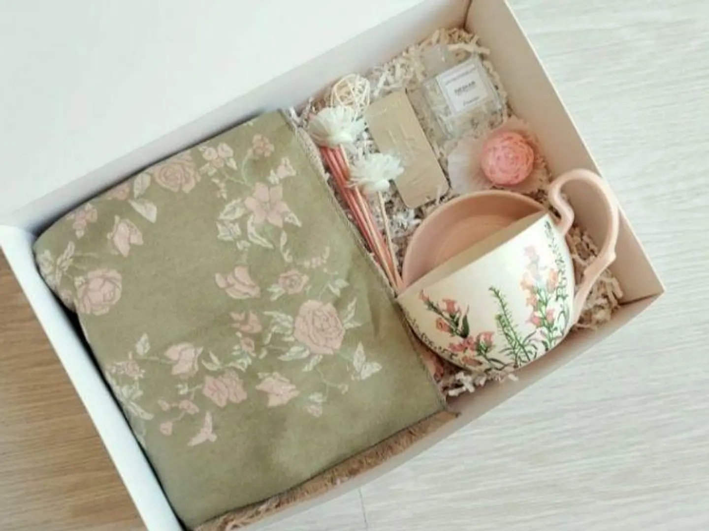 هديه نسائيه وشاح