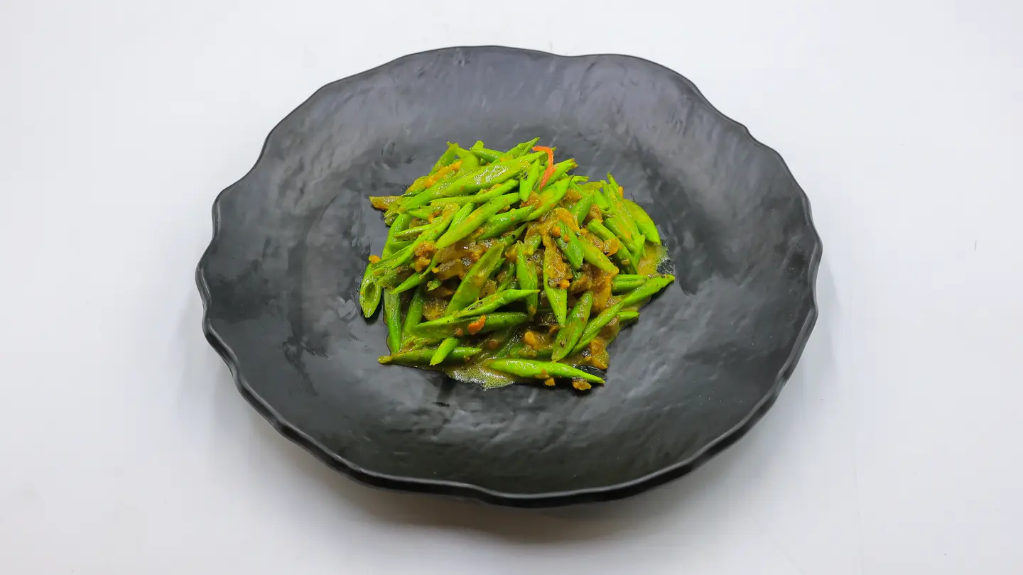 إيدام فاصوليا