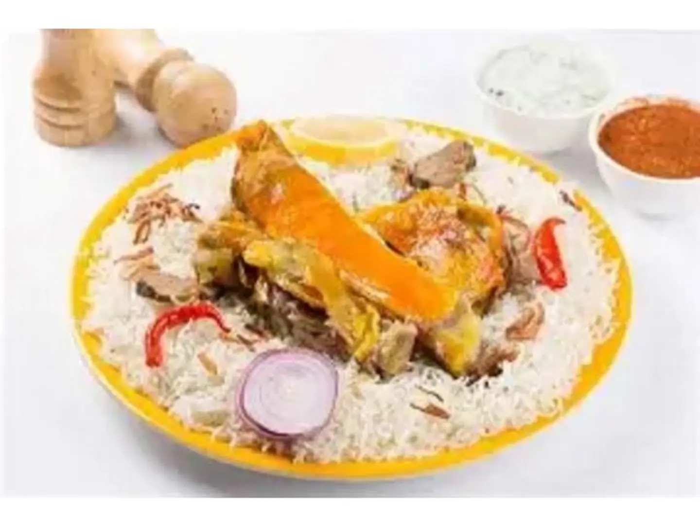 نفر لحم مندي مع رز