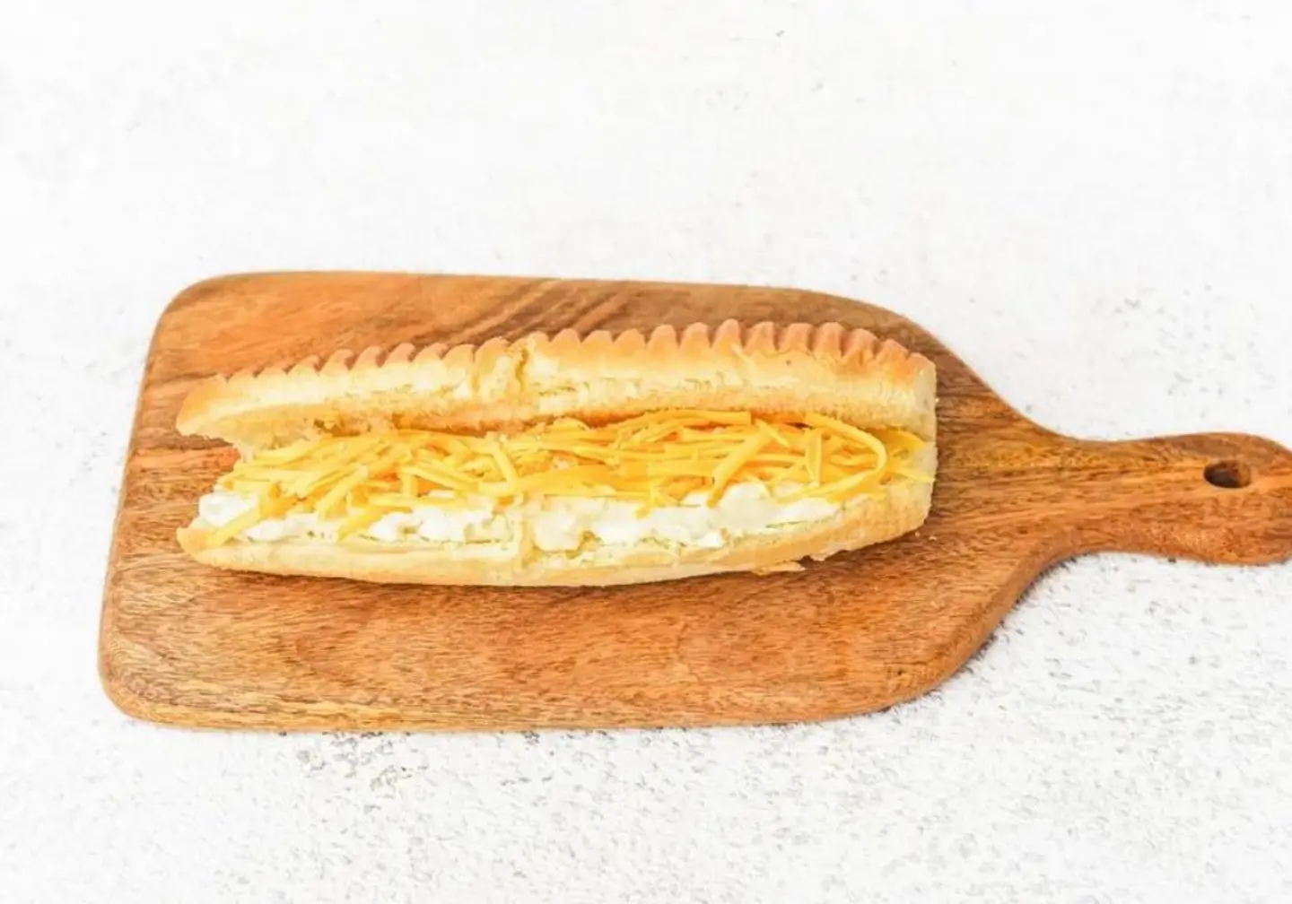 ساندوتش مشكل مع جبنة