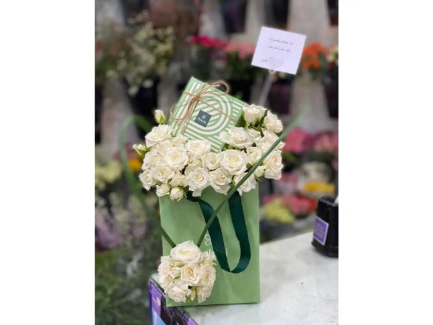 Baci With White Roses